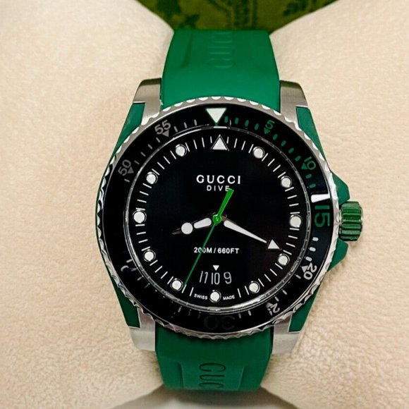 Gucci Dive Swiss Movement 40mm Black Dial Green Rubber Band Men's Watch YA136310 - Picture 6 of 7